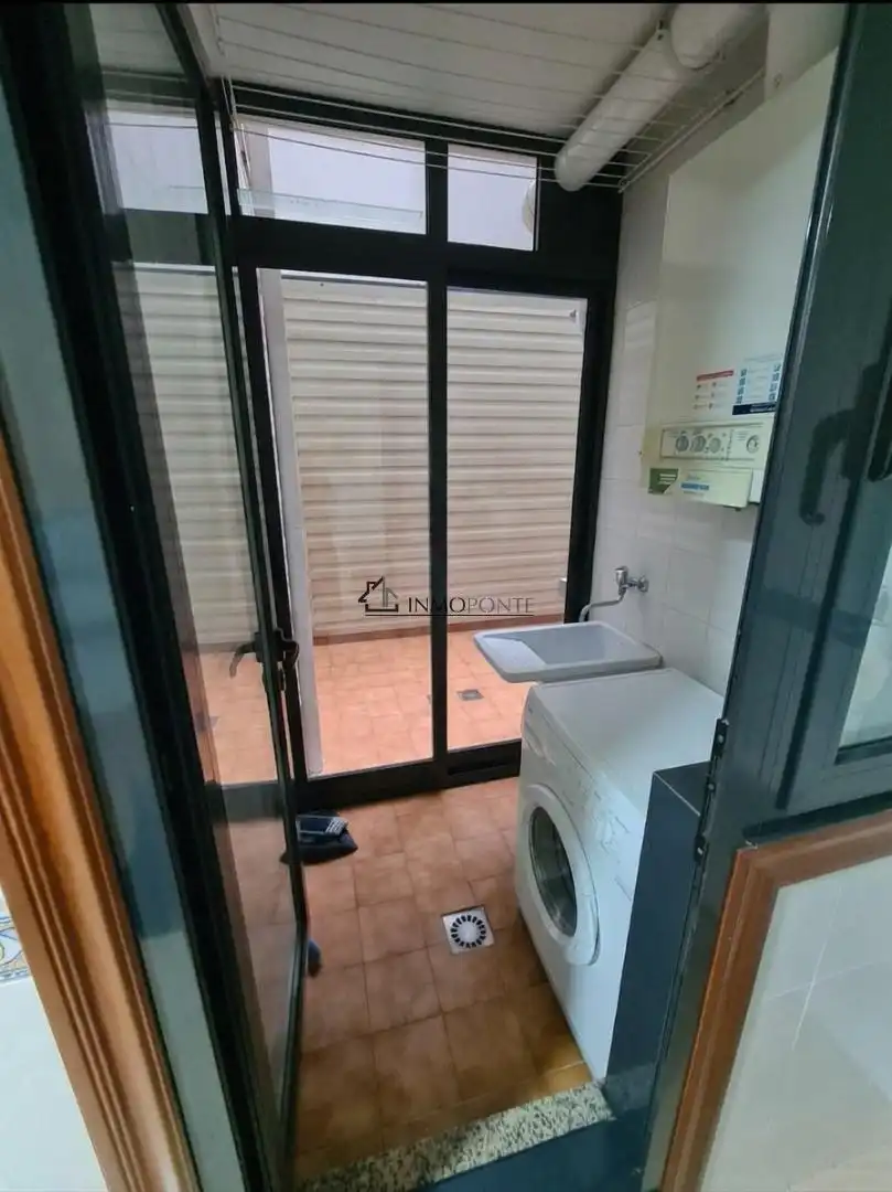 Balcony of Apartments for rent in Pontevedra Capital   with Heating, Storage room and Furnished
