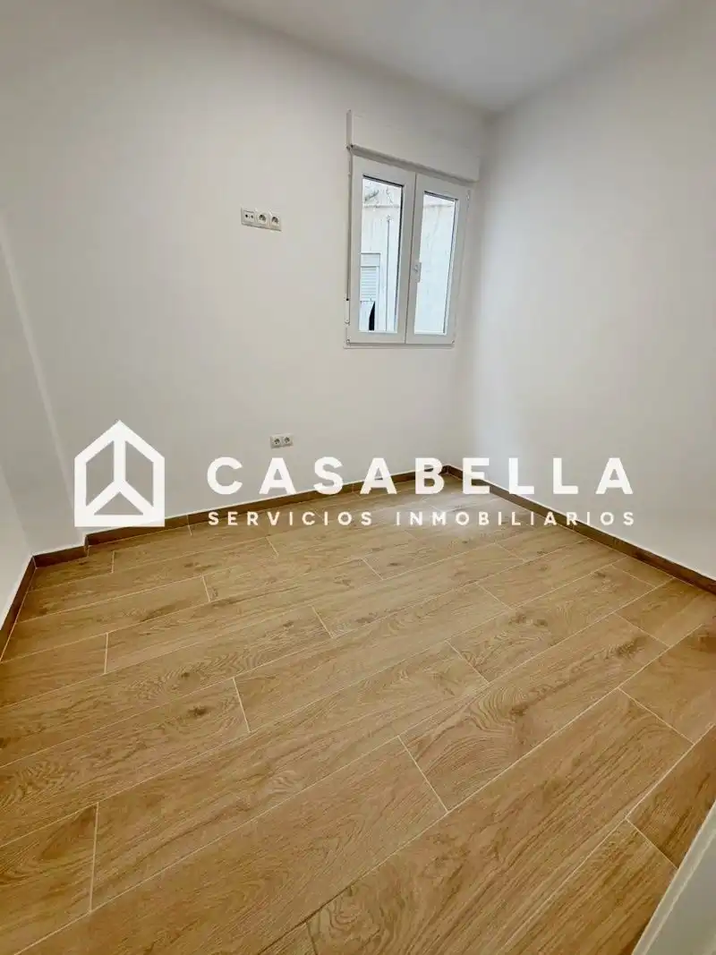 Piso en venta en Cid, Nou Moles