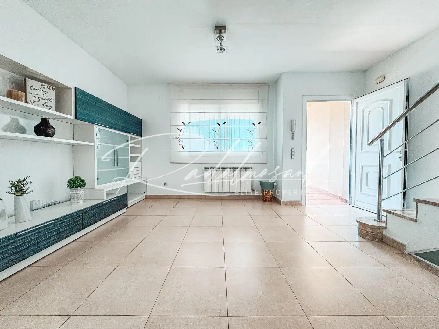 Living room of Detached homes for sale in Mont-roig del Camp  with Air Conditioner, Heating and Private garden