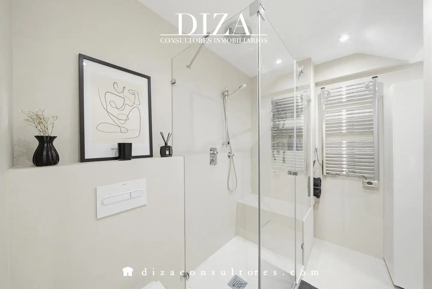 Badezimmer von Erdgeschoss zum Verkauf in Madrid mit Klimaanlage und Möbliert