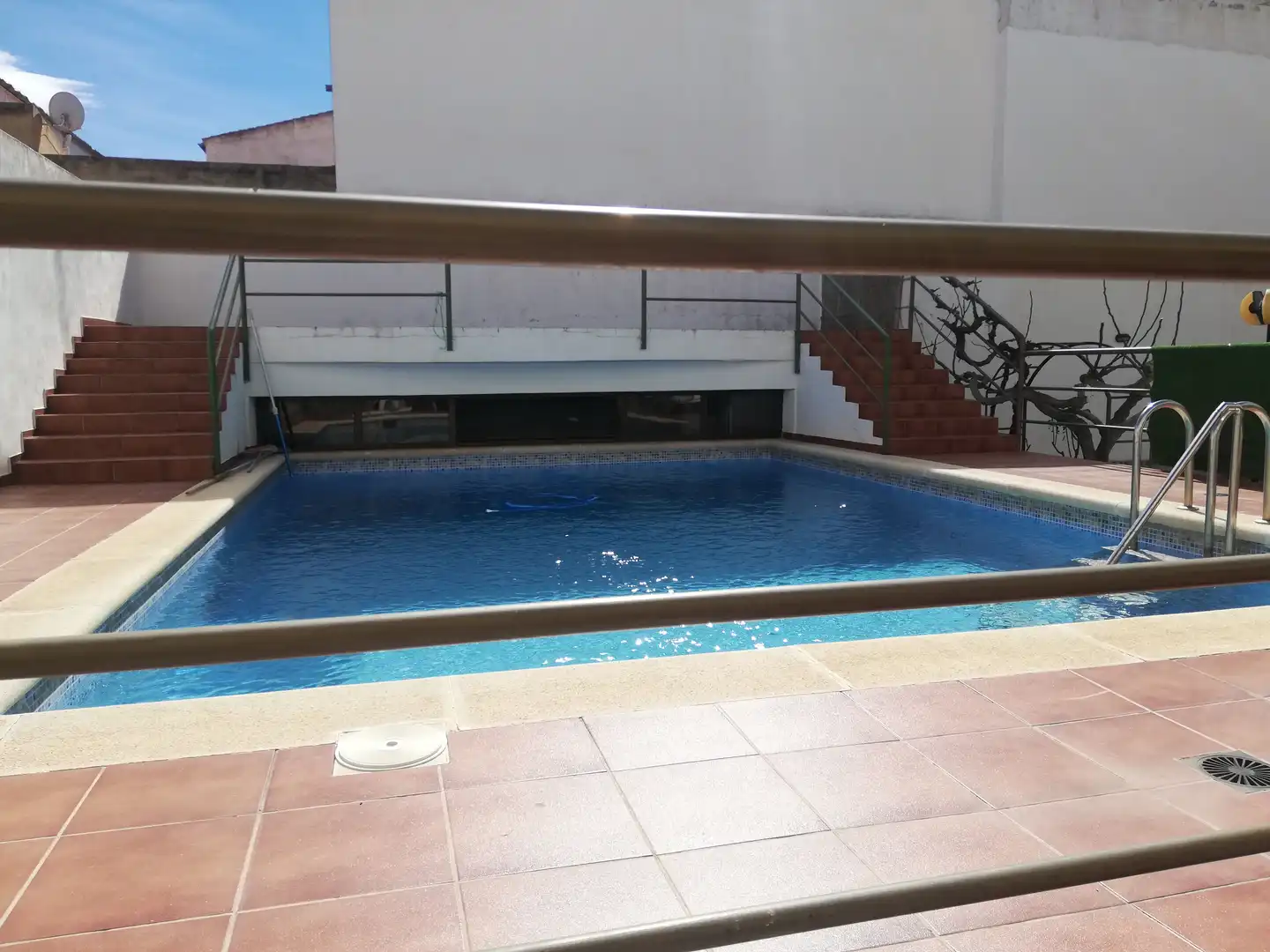 Piscina de Casa o xalet en venda en Almansa amb Calefacció