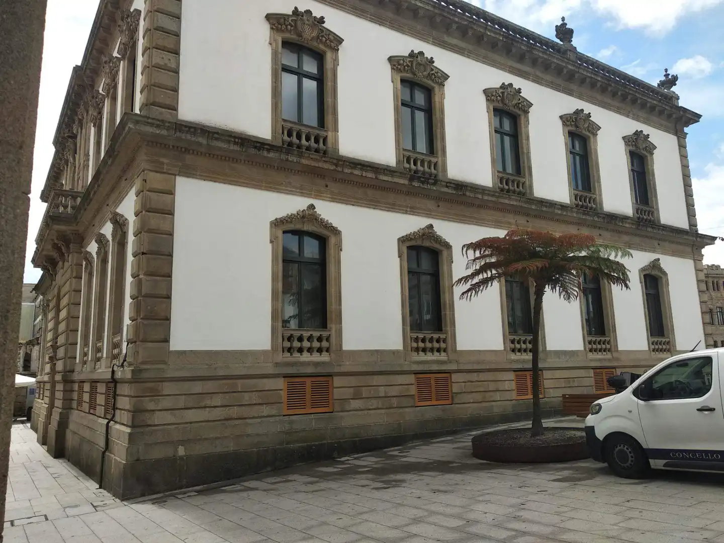 Local comercial en alquiler en Praza de España 13