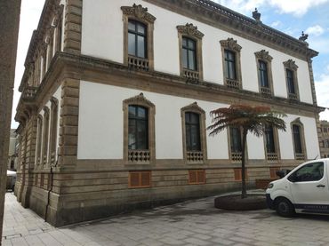 Business premises to rent in Praza de España 13