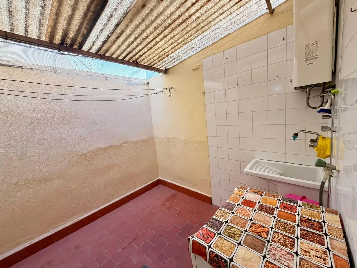 Cuina de Casa o xalet en venda en Salobreña amb Jardí privat, Terrassa i Balcó