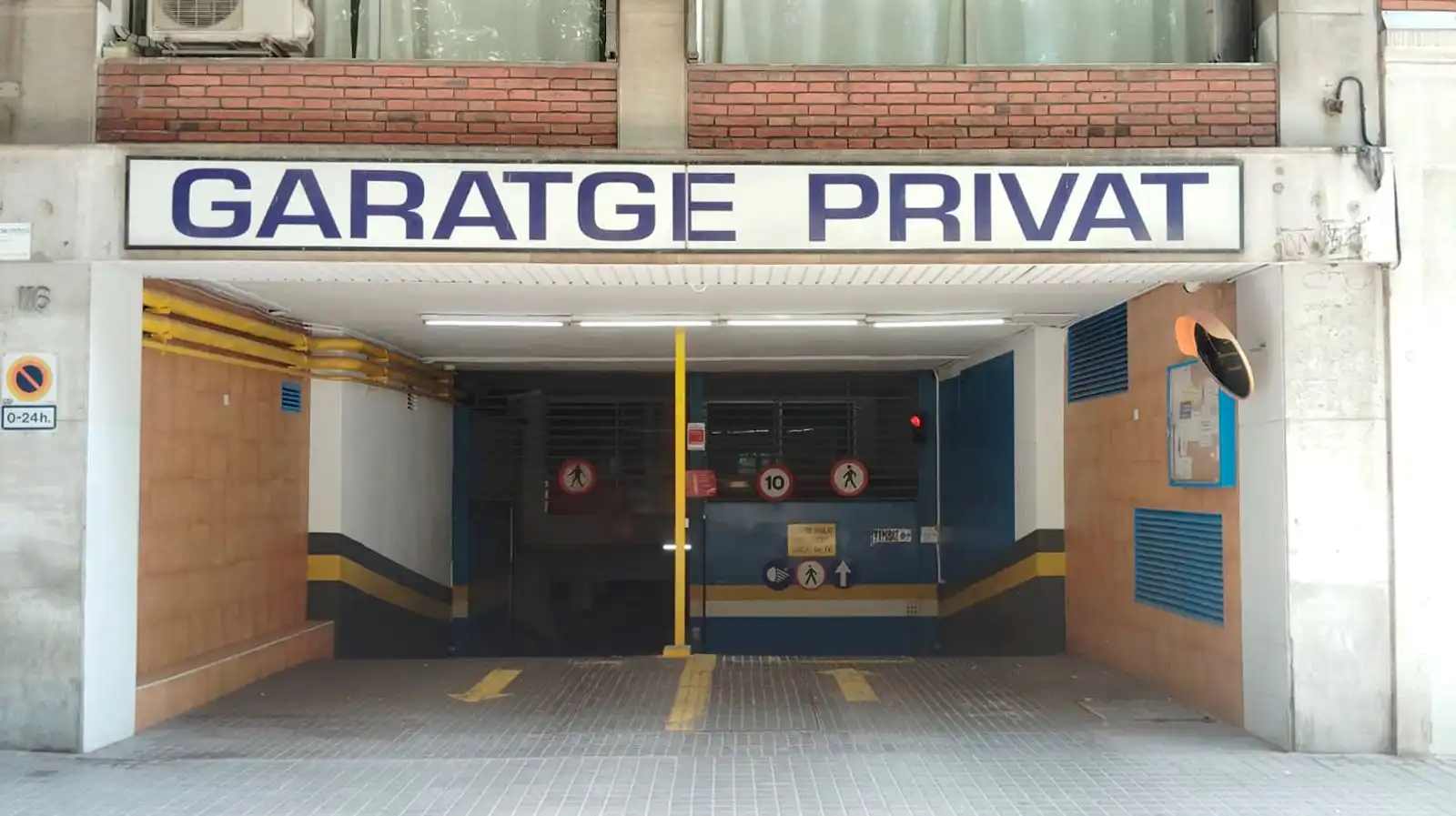 Einzelparkplatz zur Miete in CALLE ROCAFORT 116