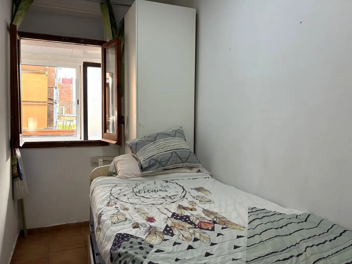 Habitación de Casa adosada en venta en Sant Feliu de Guíxols con Calefacción, Trastero y Balcón