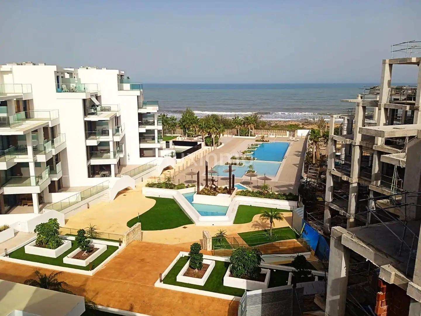 Piscina de Planta baixa en venda en Dénia amb Aire condicionat, Jardí privat i Terrassa