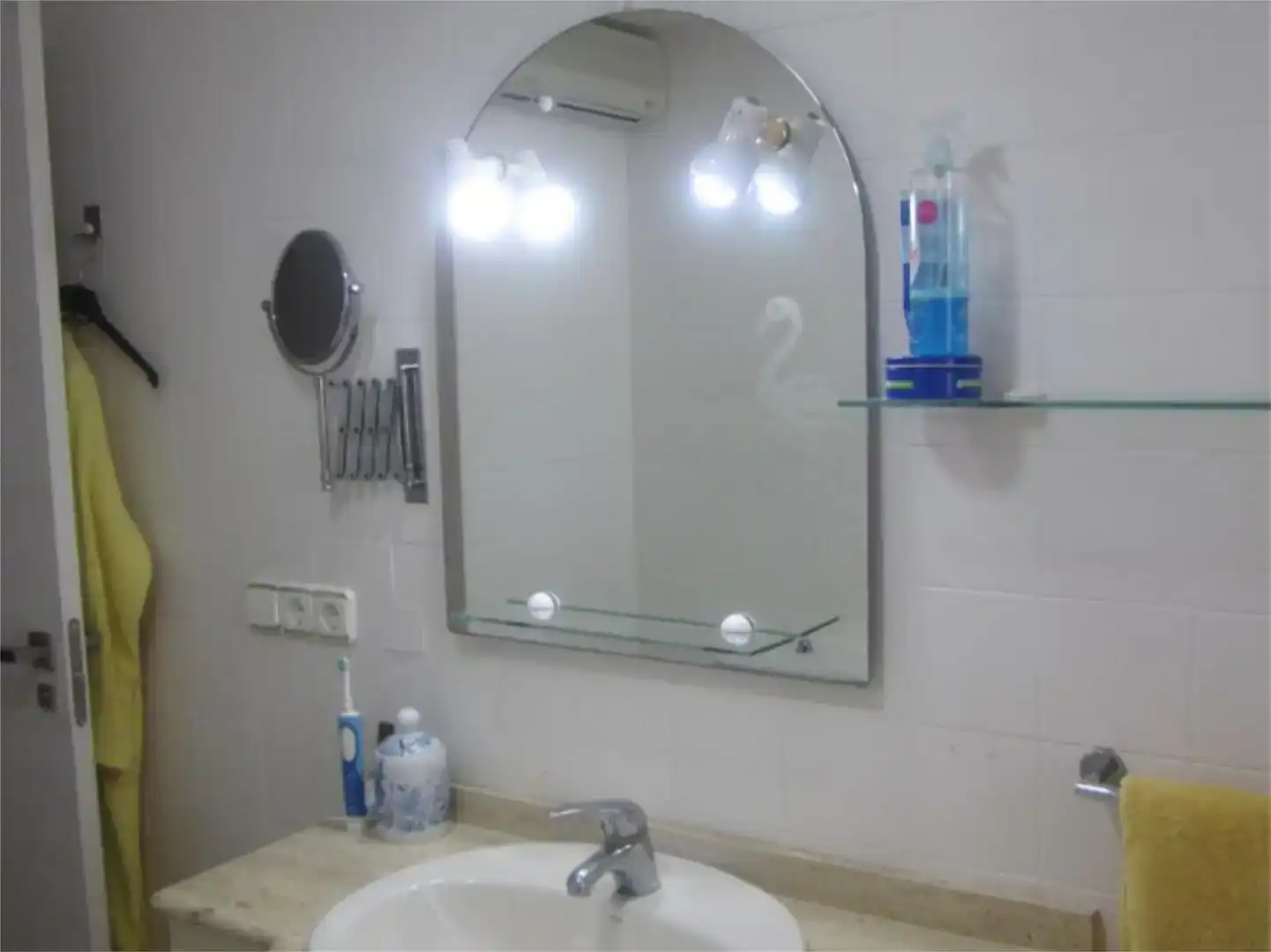 Bathroom of Apartments for rent in Puçol  with Air Conditioner, Swimming Pool and Balcony