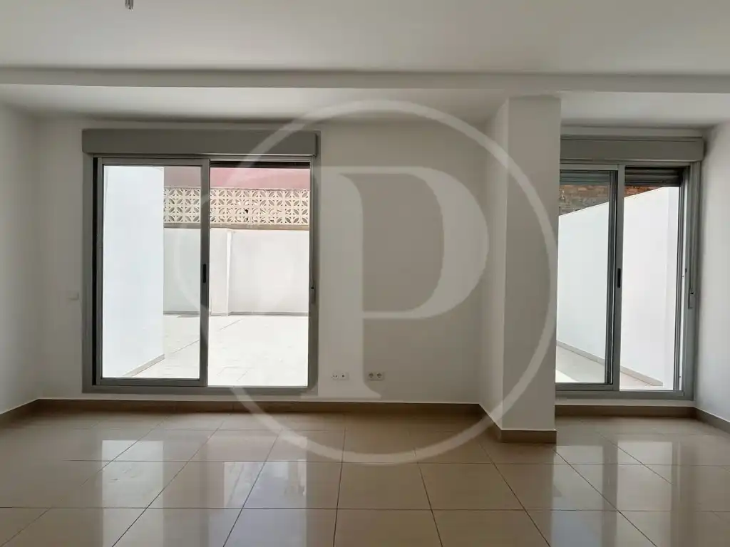 Flat for sale in Montserrat  with Air Conditioner, Heating and Terrace
