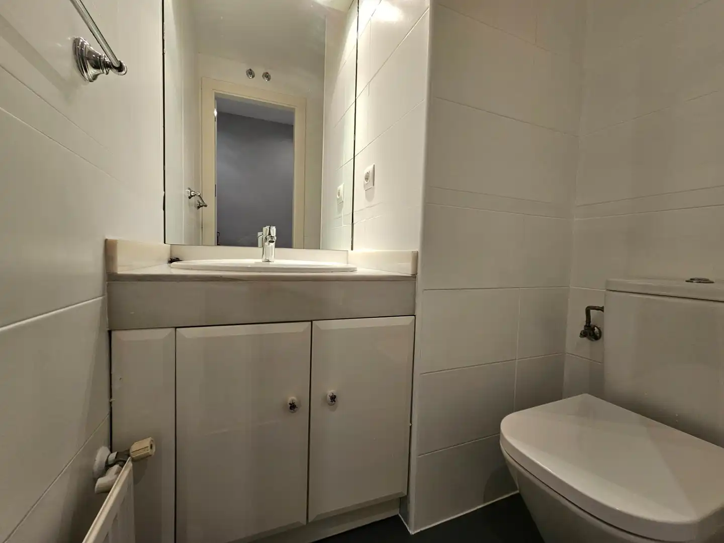 Badezimmer von Wohnung zur Miete in Las Rozas de Madrid mit Klimaanlage, Heizung und Privatgarten