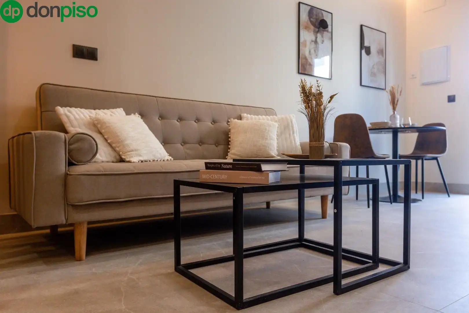 Living room of Study for sale in Granada  with Air Conditioner, Heating and Alarm
