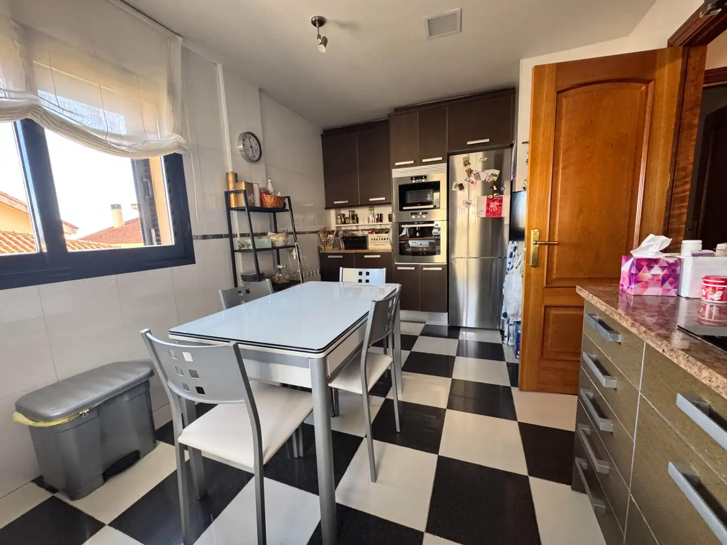 Kitchen of Houses for sale in El Escorial  with Air Conditioner, Heating and Private garden
