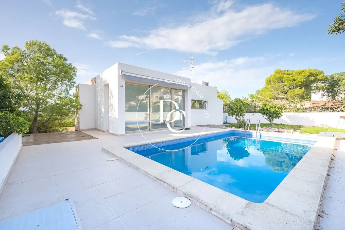 Vista exterior de Casa o chalet de alquiler en Sitges con Aire acondicionado, Calefacción y Jardín privado