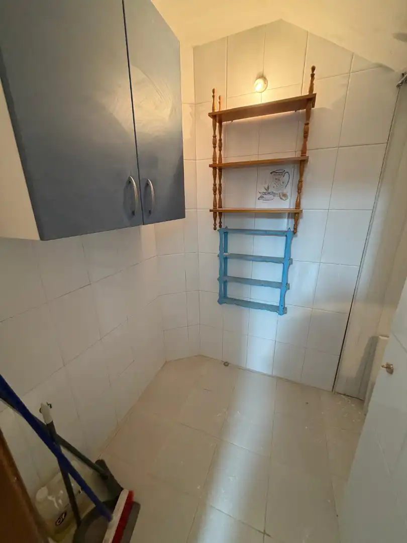 Baño de Casa o chalet en venta en Navamorcuende con Calefacción, Terraza y Amueblado