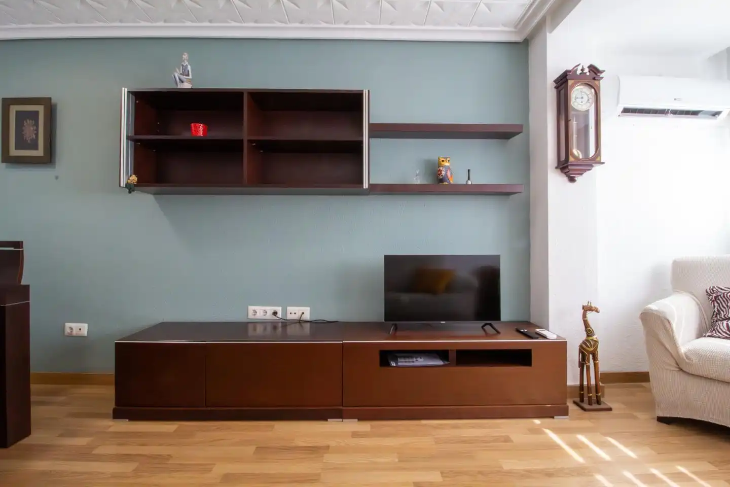 Living room of Flat for rent in Valencia  with Air Conditioner and Furnished