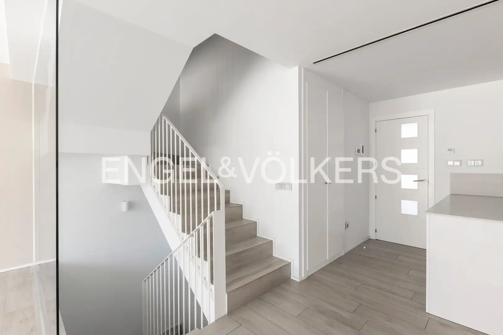 Casa adosada en venta en Tres Cantos con Aire acondicionado, Calefacción y Jardín privado