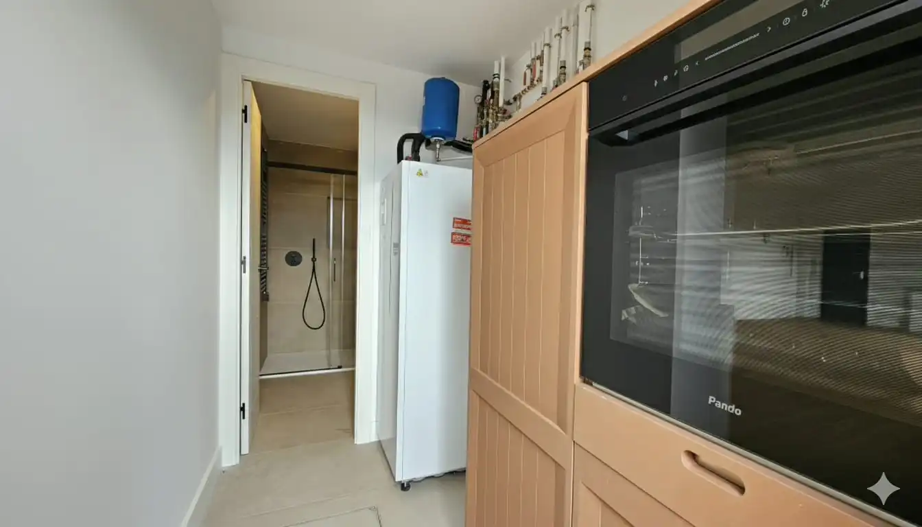 Cocina de Casa o chalet en venta en Barcelona con Aire acondicionado, Calefacción y Jardín privado