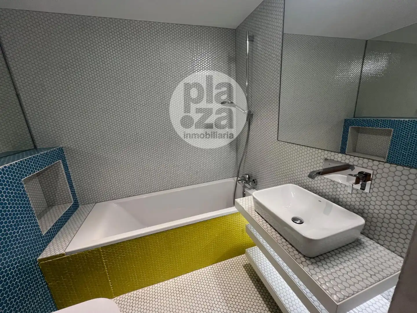 Bathroom of Flat for sale in Burgos  with Heating