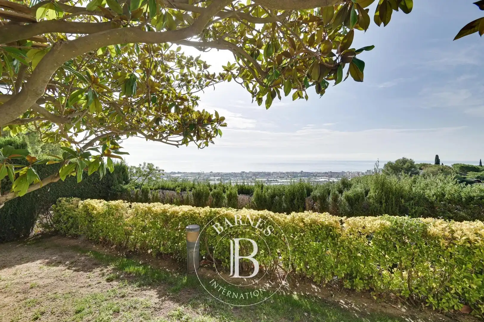 Garden of Houses for sale in Cabrils  with Air Conditioner, Heating and Private garden