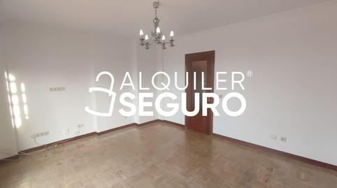 Foto 4 de Ático de alquiler en Afueras a Valverde , Tres Olivos - Valverde, Madrid