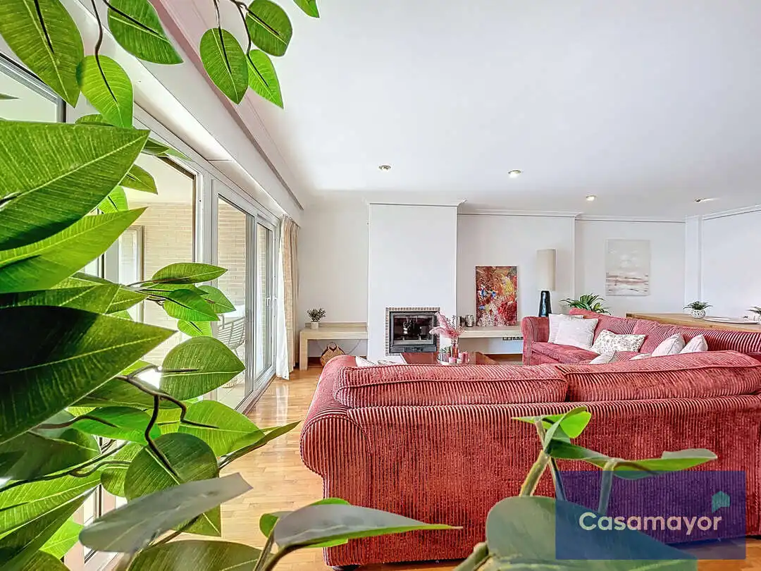 Sala d'estar de Casa adosada en venda en Alicante / Alacant amb Aire condicionat, Calefacció i Jardí privat