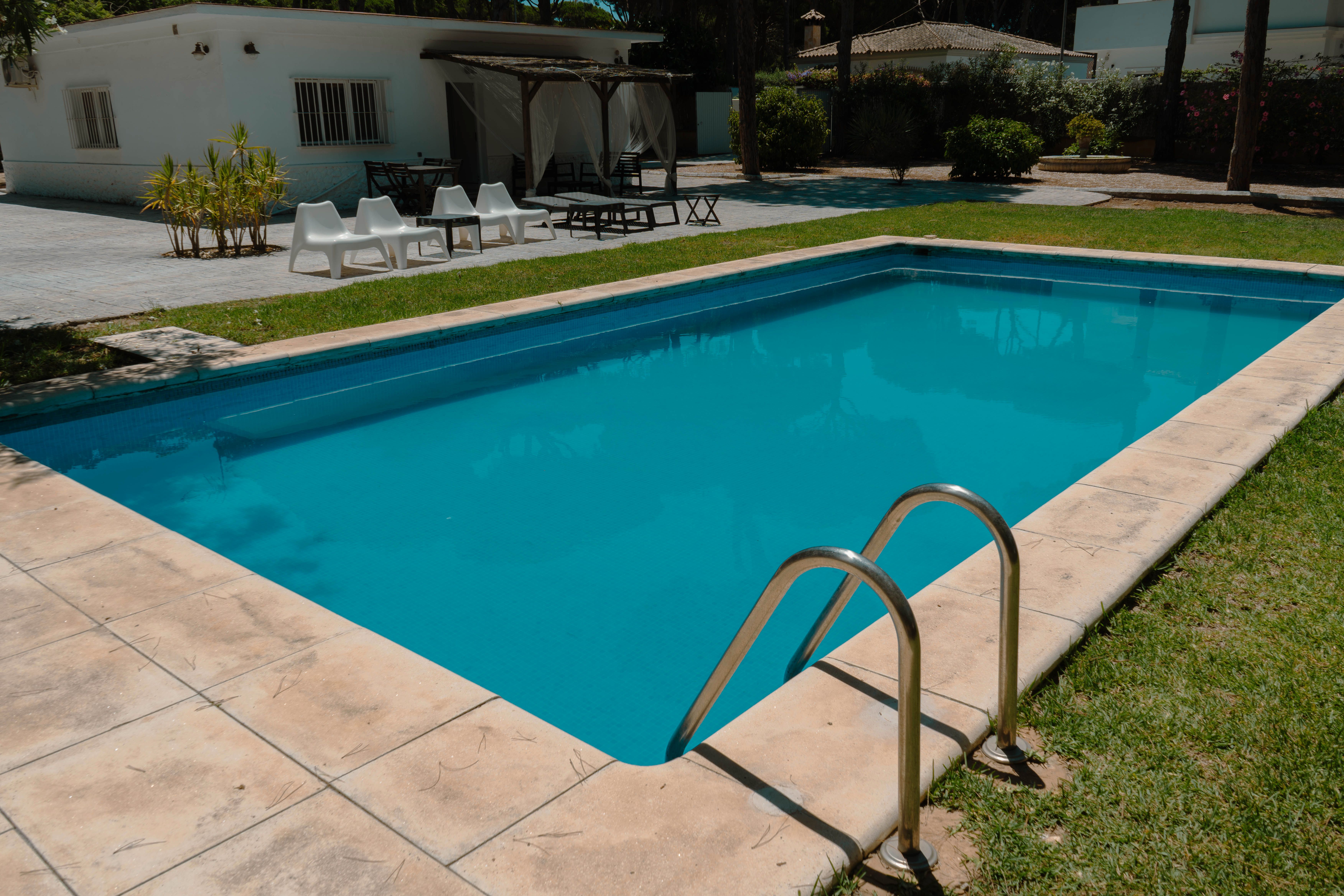 Swimming pool of Residential for sale in Chiclana de la Frontera