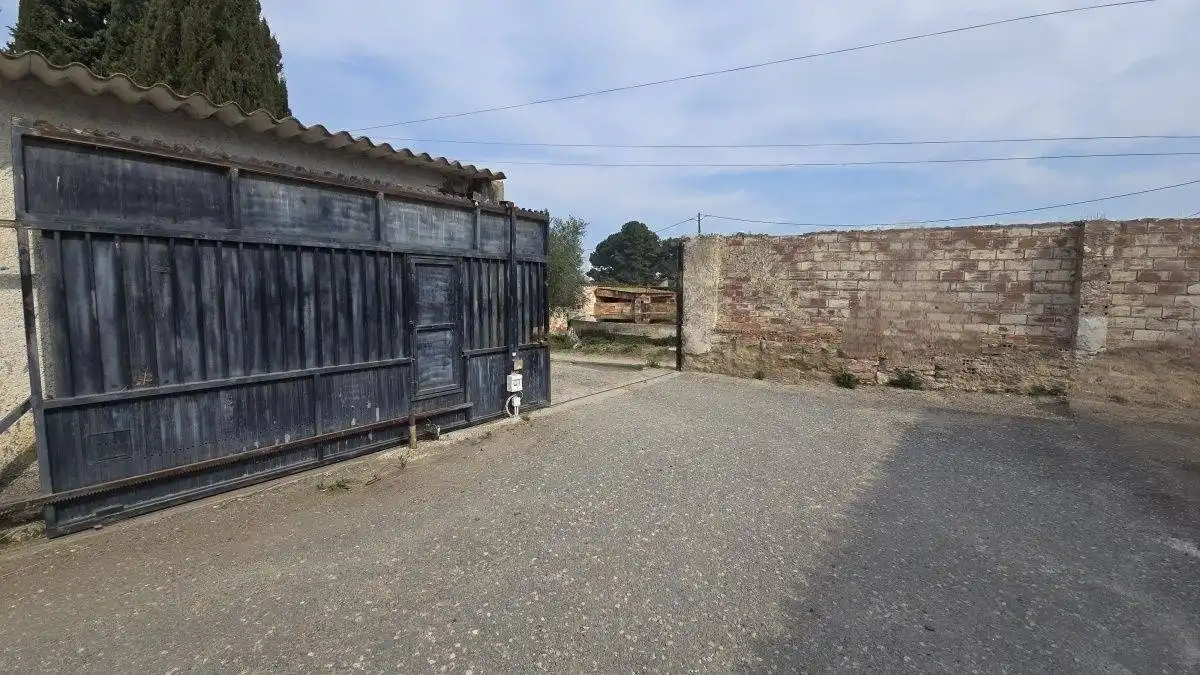 Vista exterior de Traster de lloguer en Riudoms