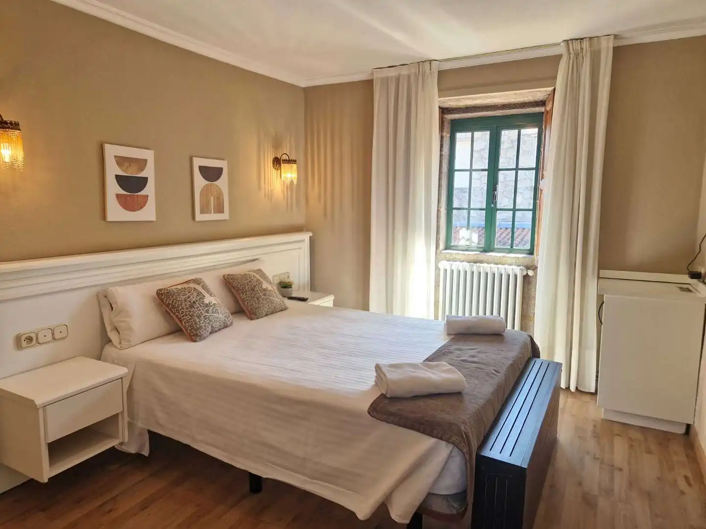 Schlafzimmer von Gebäude zum Verkauf in Brión