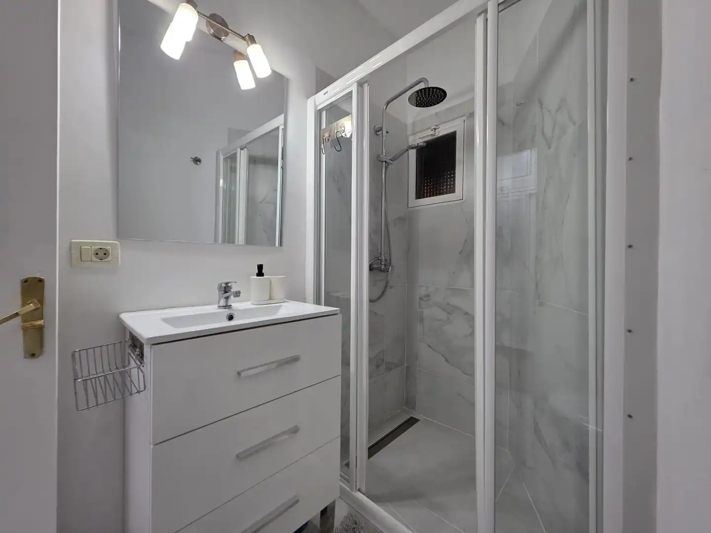 Bathroom of Apartments for rent in Arona  with Terrace and Furnished