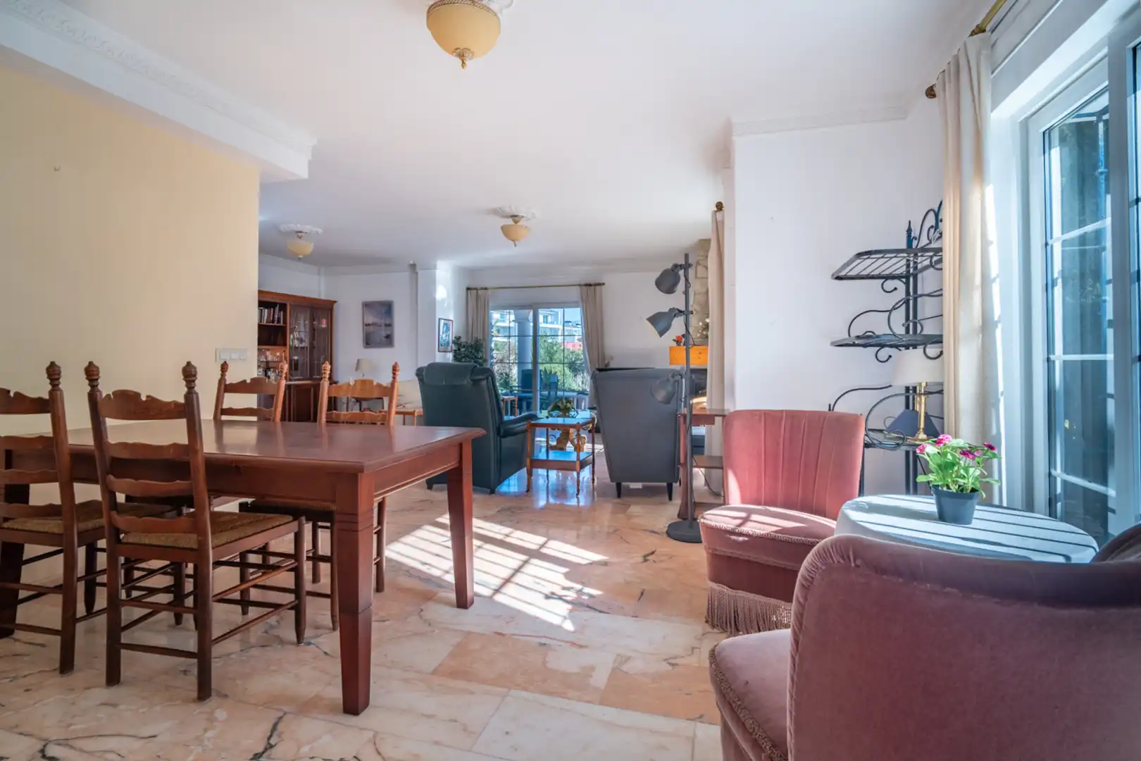 Esszimmer von Haus oder Chalet zum Verkauf in Fuengirola mit Klimaanlage, Privatgarten und Abstellraum