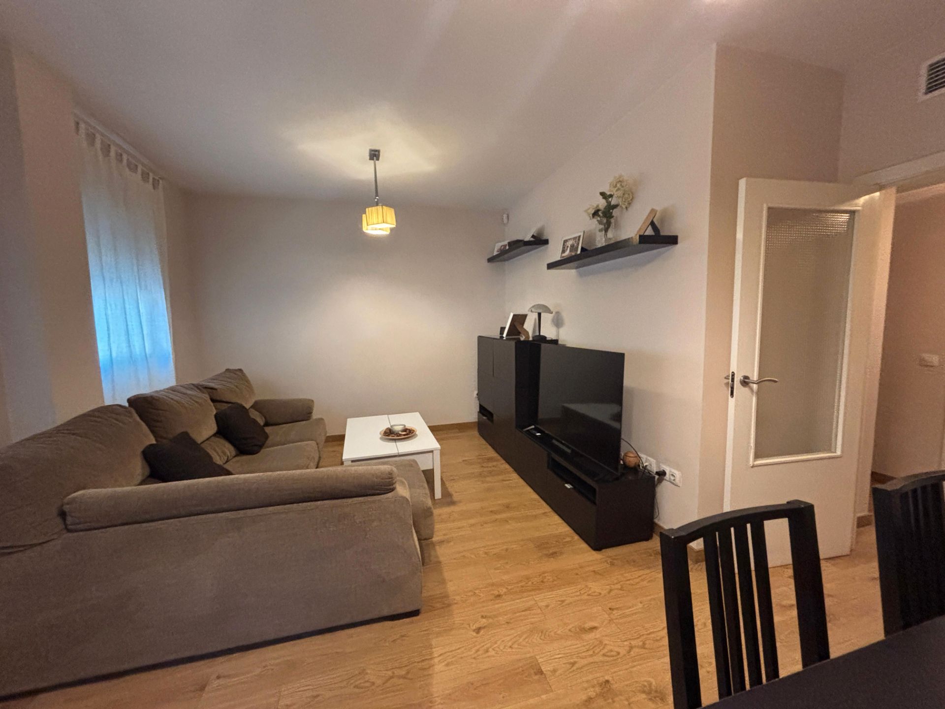 Sala de estar de Piso en venta en  Sevilla Capital con Aire acondicionado