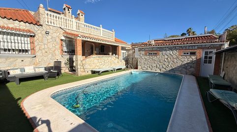 Foto 2 von Haus oder Chalet zur Miete in Avenida las Golondrinas, Los Barrios, Cádiz