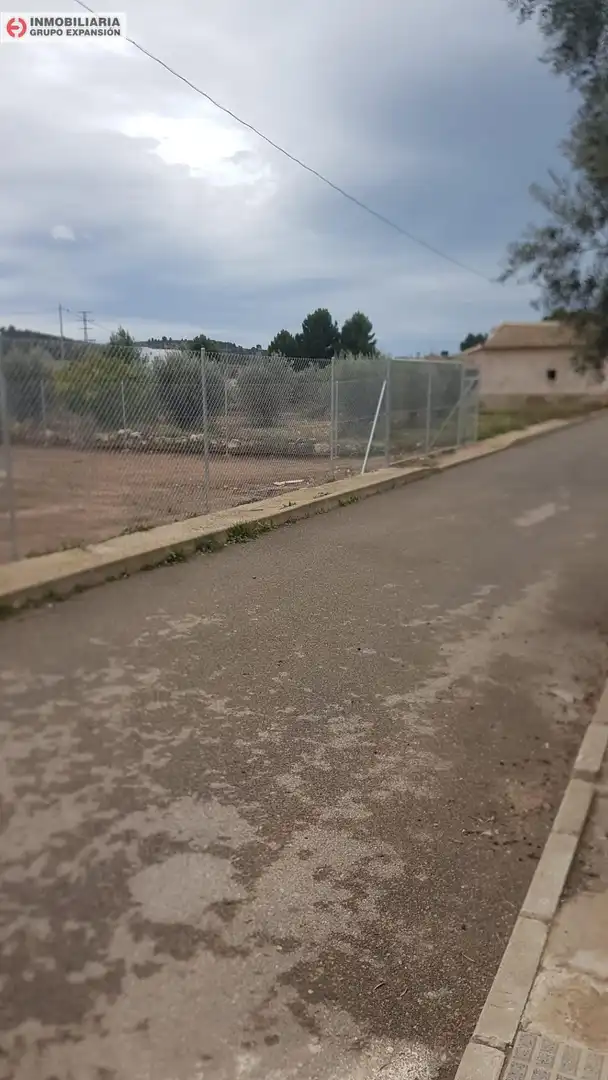 Casa o xalet en venda en El Pinós / Pinoso amb Aire condicionat, Calefacció i Jardí privat