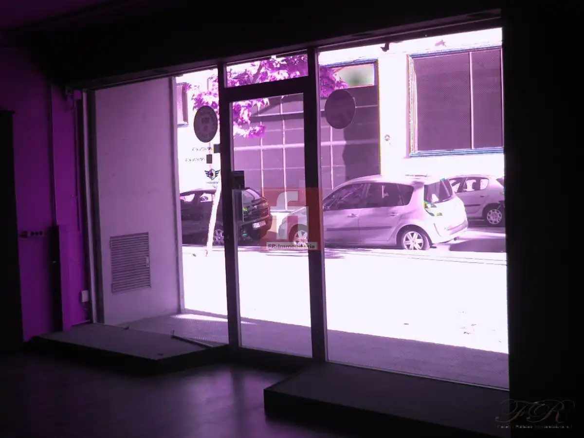 Local comercial en venda a Centre - Sant Oleguer, imagen 14