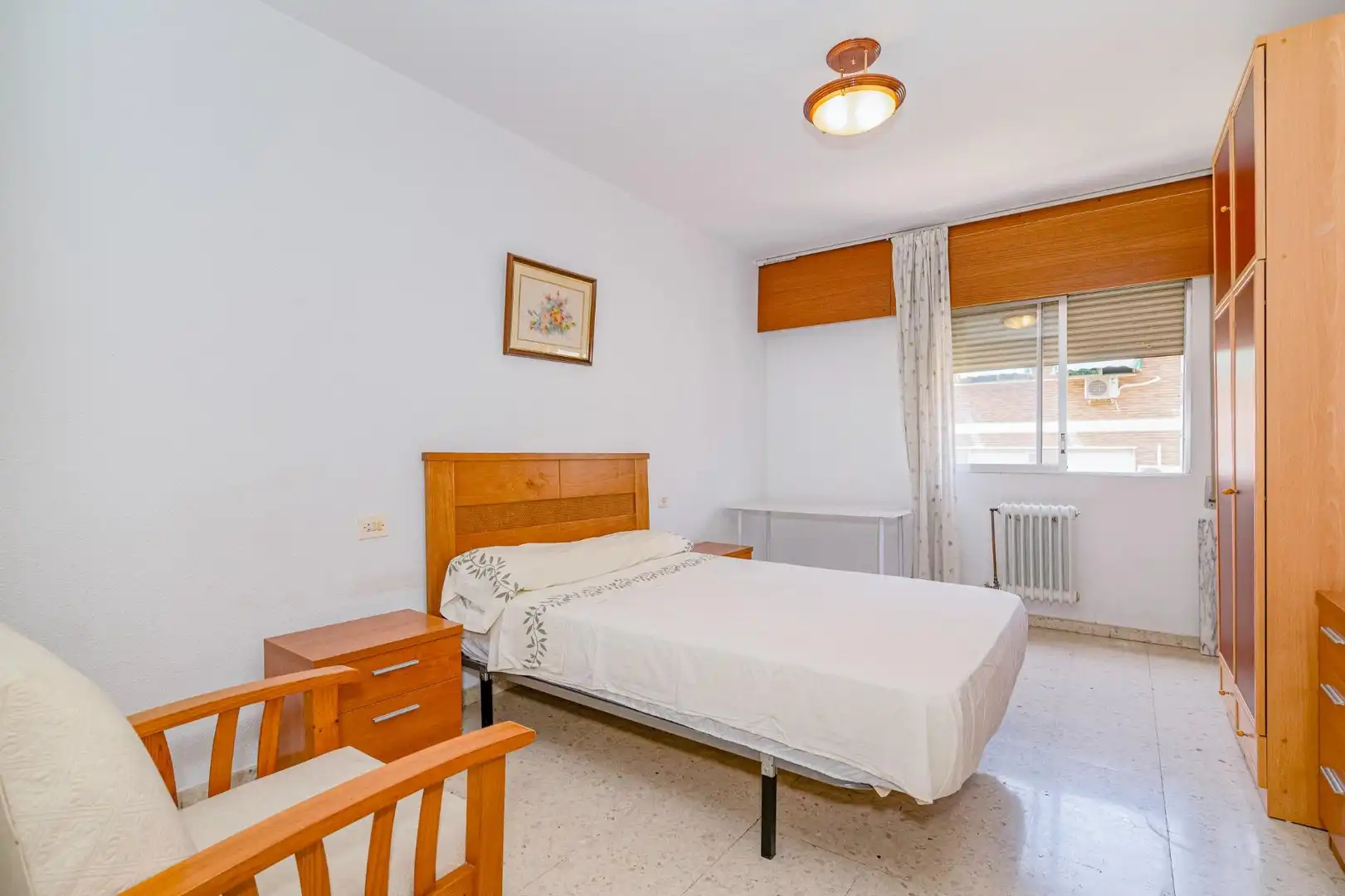 Habitación de Piso en venta en Granada con Calefacción, Terraza y Trastero