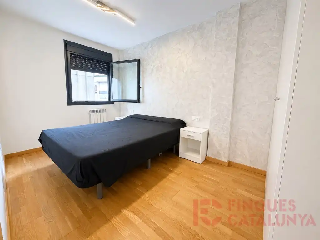 Habitación de Piso en venta en Girona con Aire acondicionado y Calefacción