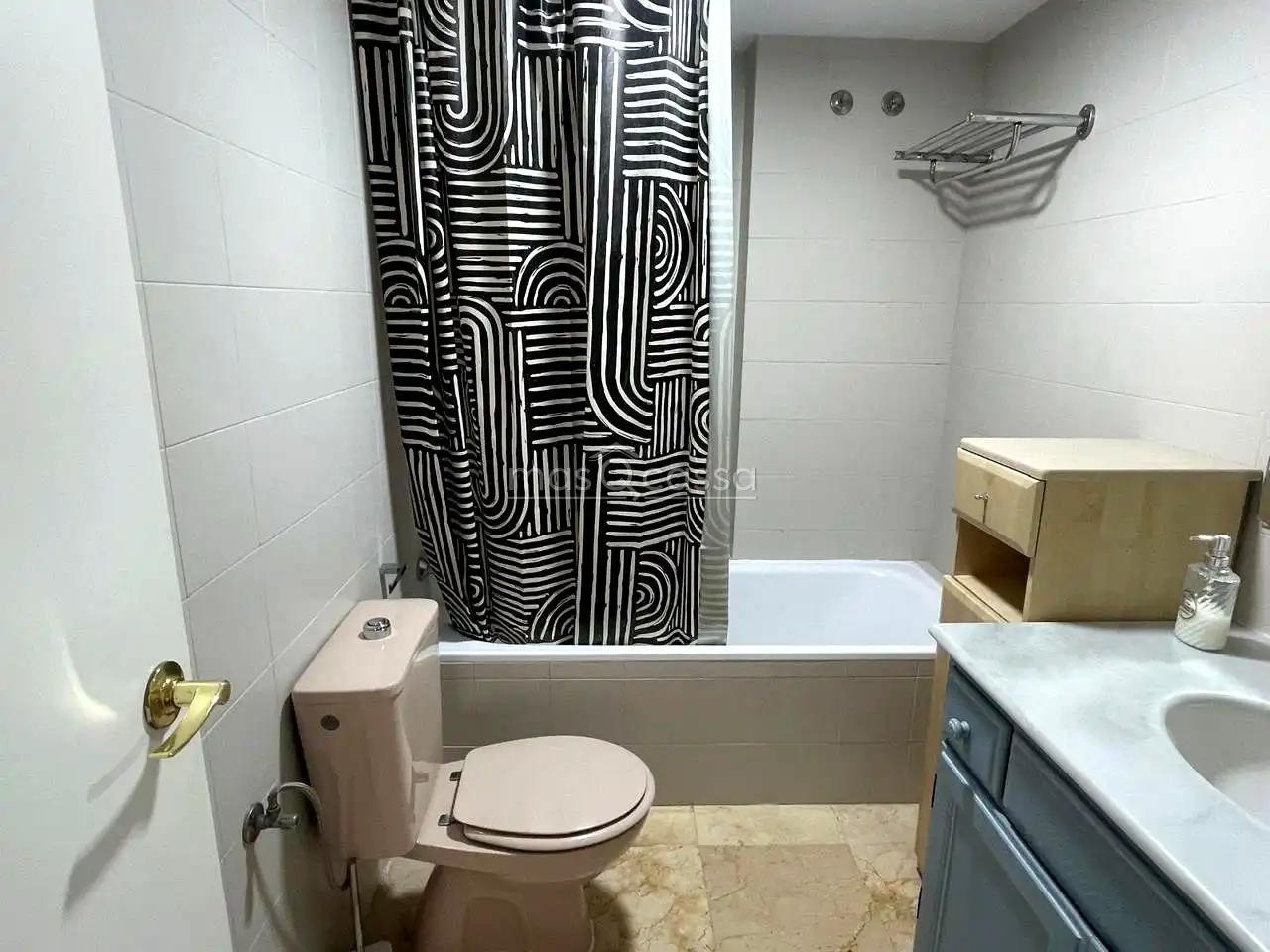 Bathroom of Flat for rent in La Línea de la Concepción  with Furnished