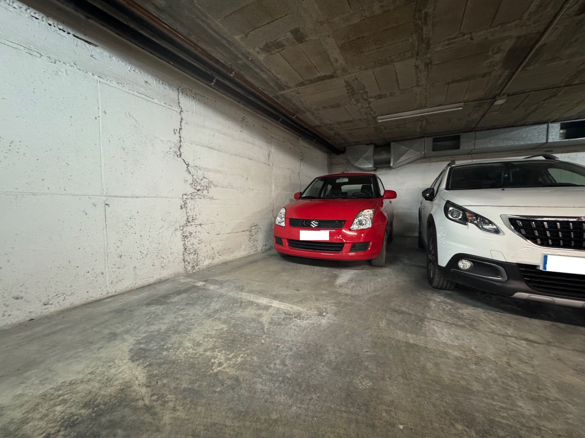 Aparcament de Garatge en venda en Girona Capital