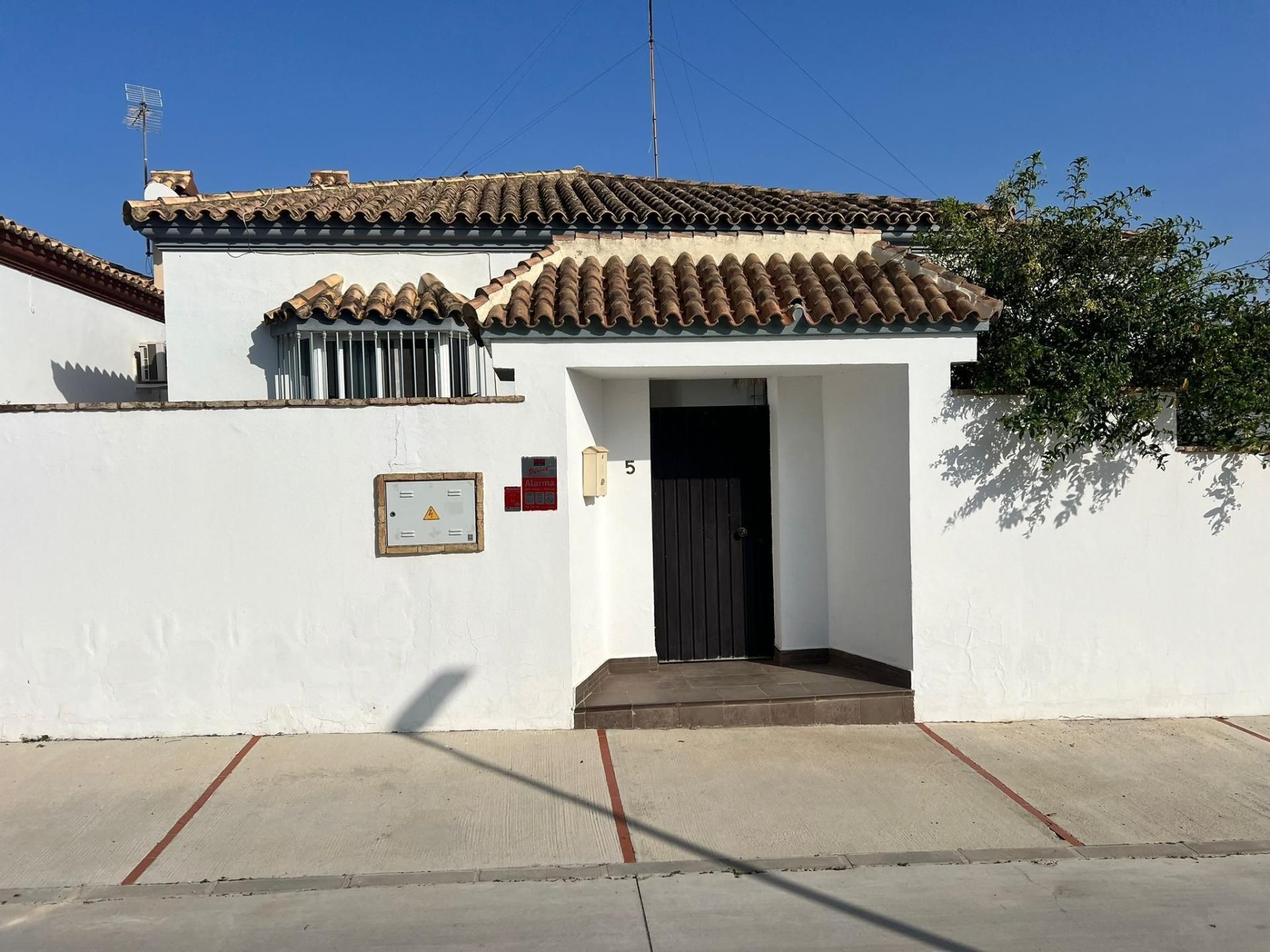Casa adosada en venda a Las Lagunas - Campano
