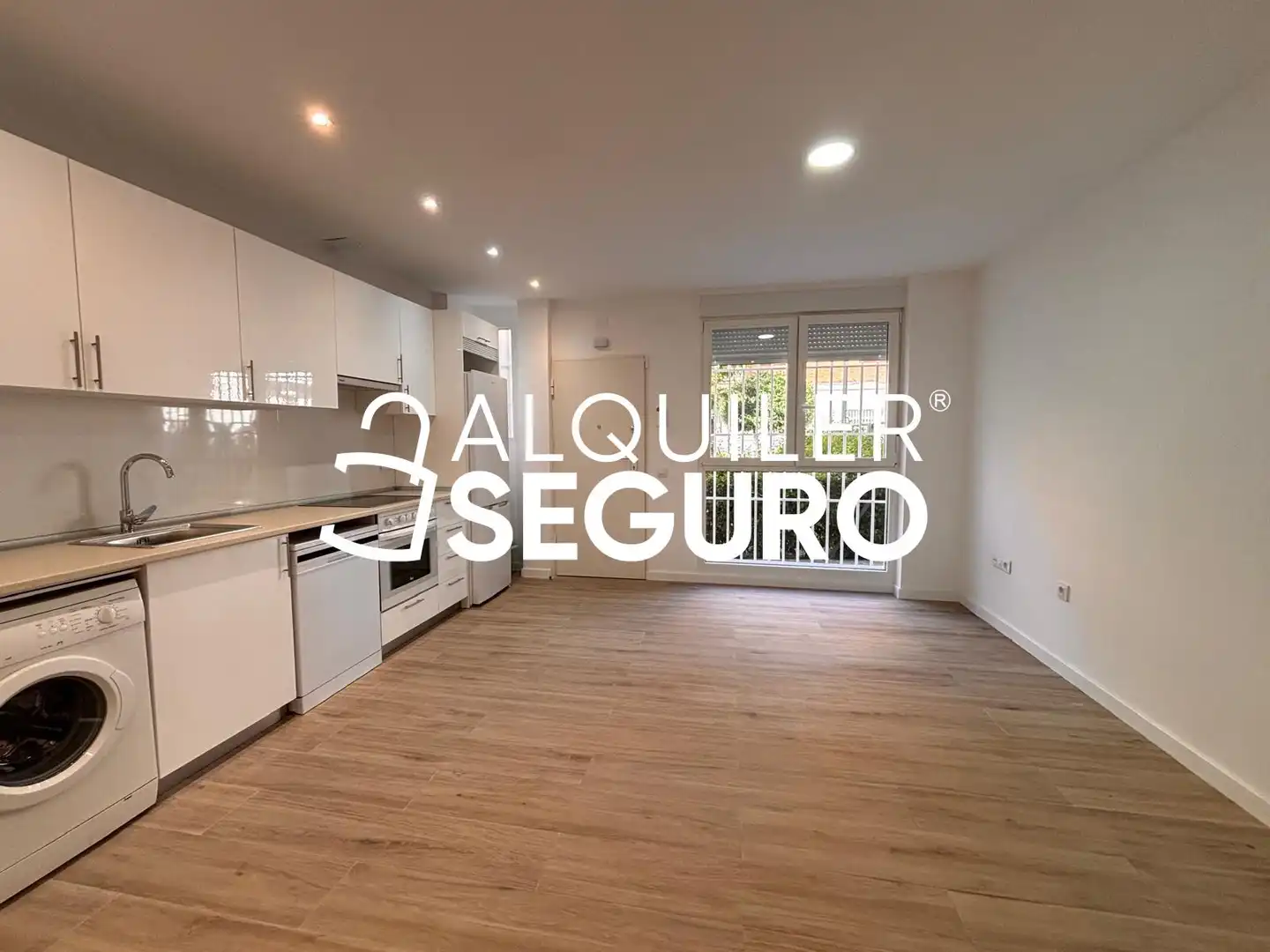 Außenansicht von Wohnung zur Miete in Madrid mit Heizung