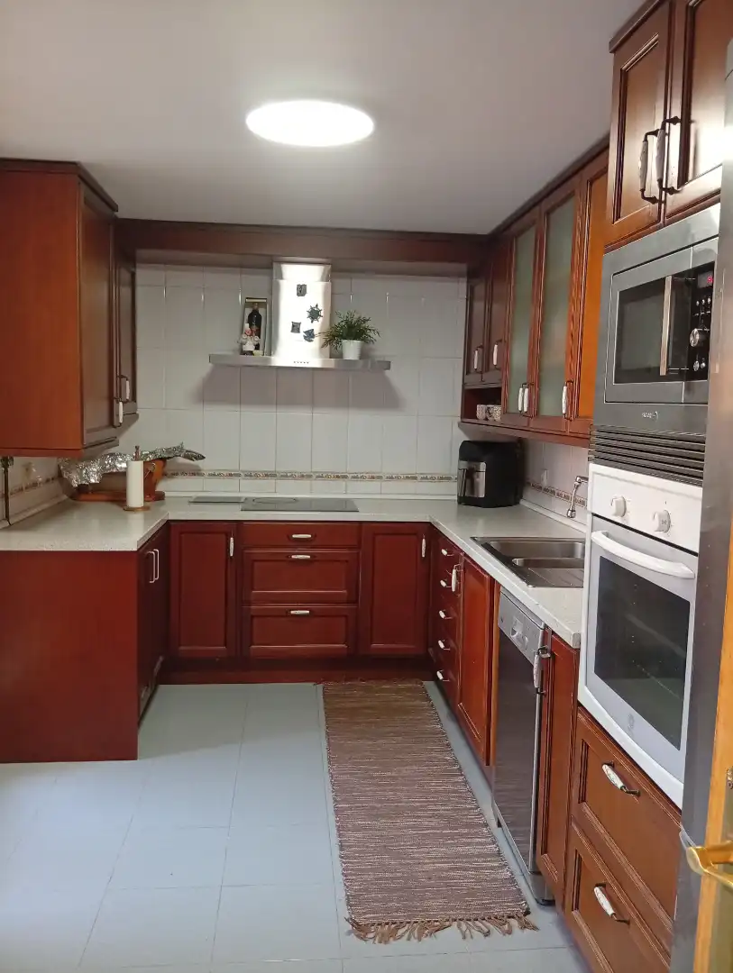 Cuina de Casa adosada en venda en Daganzo de Arriba amb Aire condicionat, Calefacció i Jardí privat
