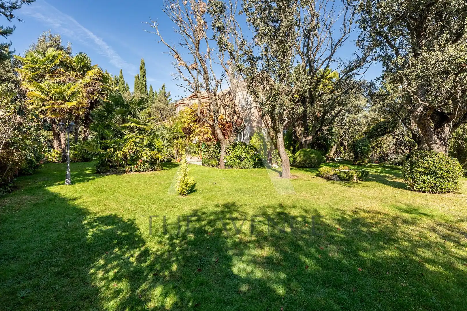 Jardí de Casa o xalet en venda en Las Rozas de Madrid amb Calefacció, Jardí privat i Parquet