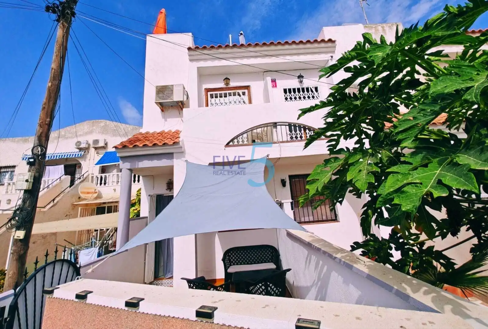 Vista exterior de Casa adosada en venta en Torrevieja con Aire acondicionado, Calefacción y Terraza
