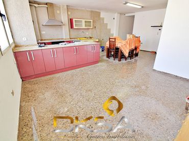 Piso con ascensor en venta en Calle TORREHERMOSA