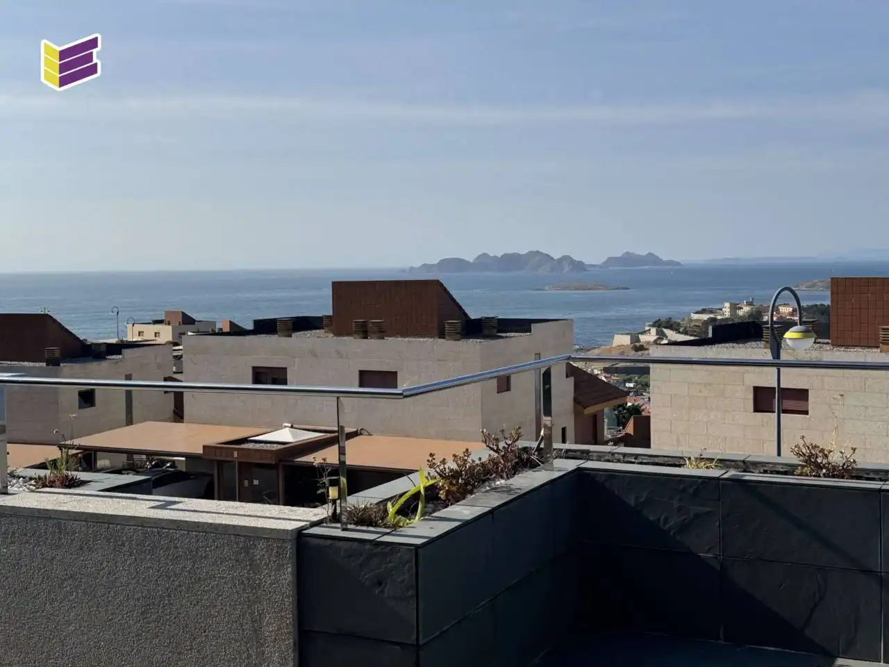 Vista exterior de Dúplex en venta en Baiona con Terraza, Trastero y Balcón
