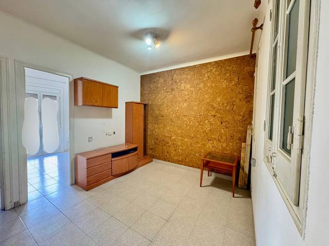 Piso en Venta en Carrer de Galileu en Sants