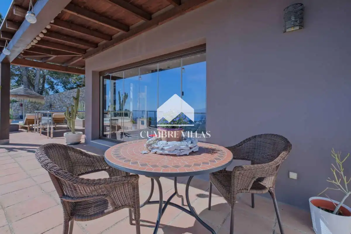 Terrassa de Casa o xalet en venda en Almuñécar amb Terrassa, Traster i Moblat