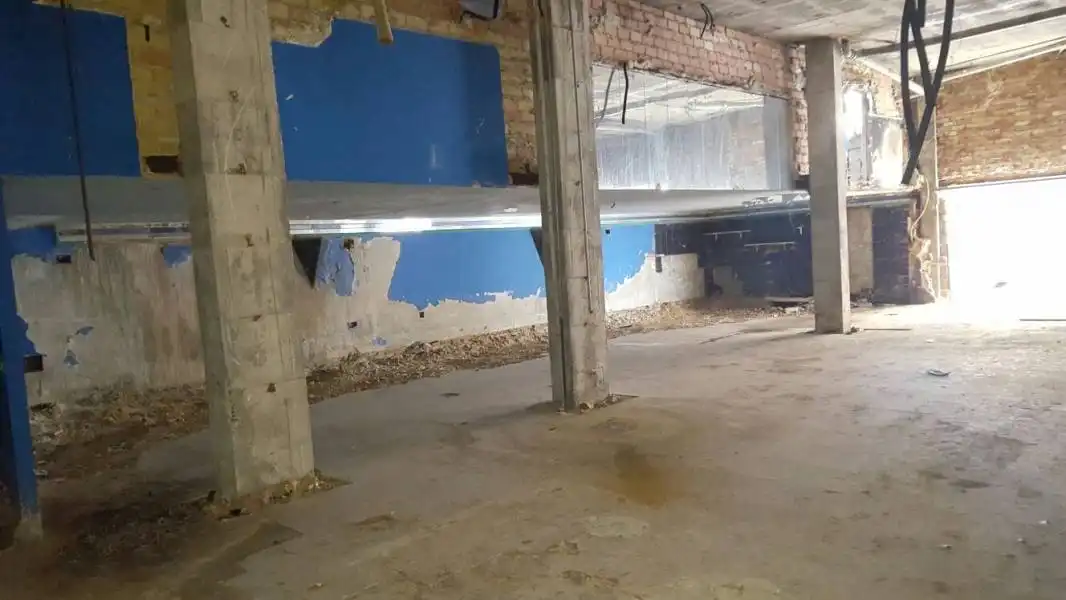 Local comercial en venda a Centro, imagen 5