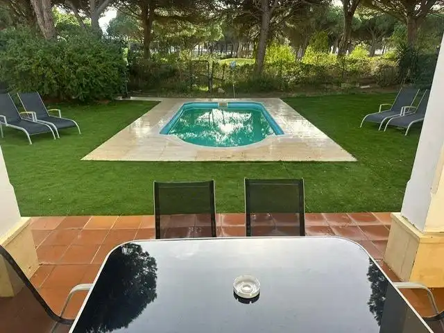 Piscina de Casa o chalet en venta en Chiclana de la Frontera con Aire acondicionado, Jardín privado y Trastero