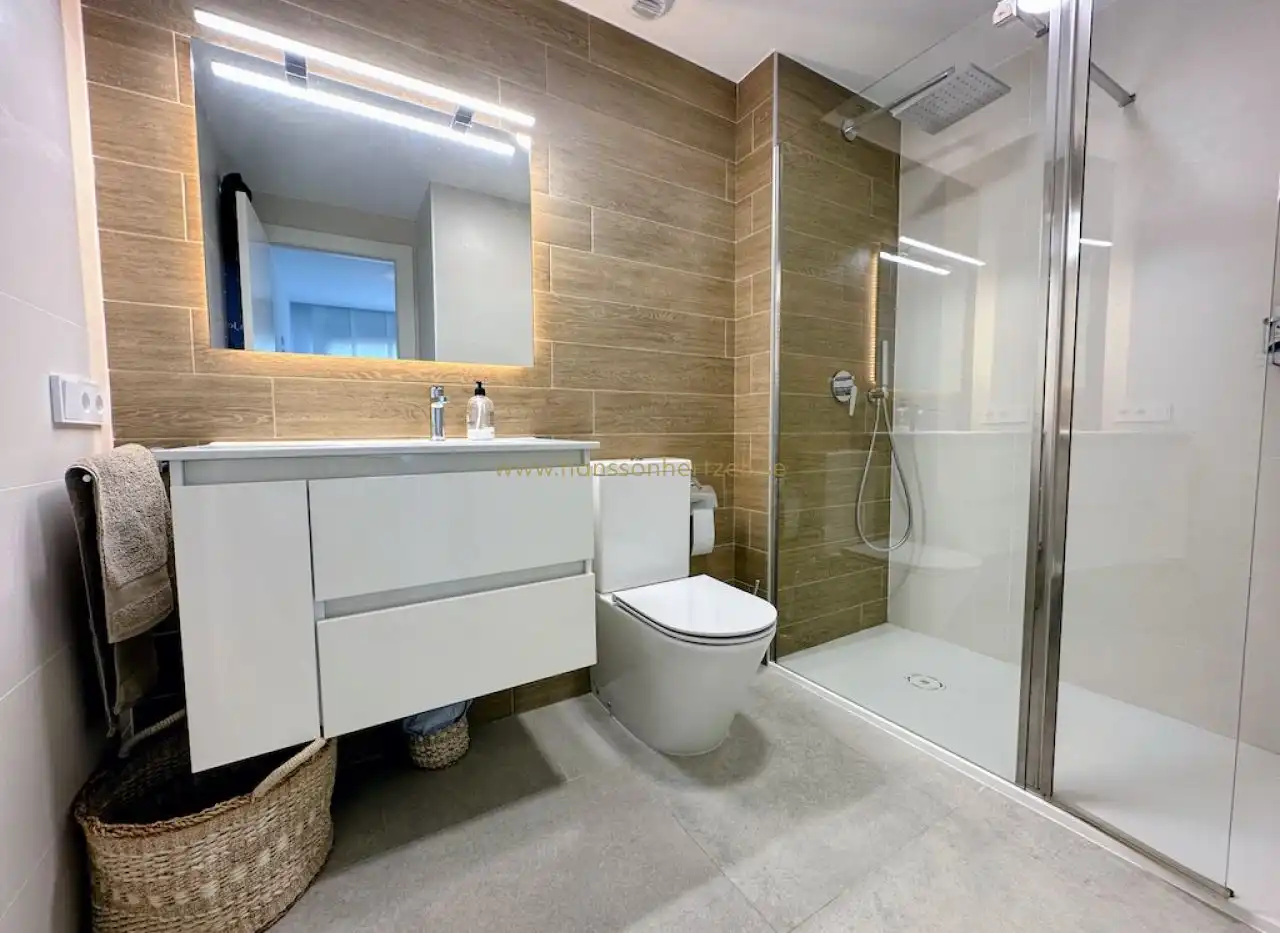 Bany de Apartament en venda en Santa Pola